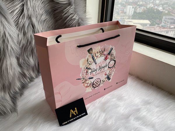 cách lựa chọn túi giấy phù hợp với hàng hóa